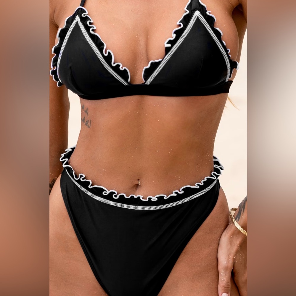 Black Ruffled Bikini Set - Picture 4 of 4